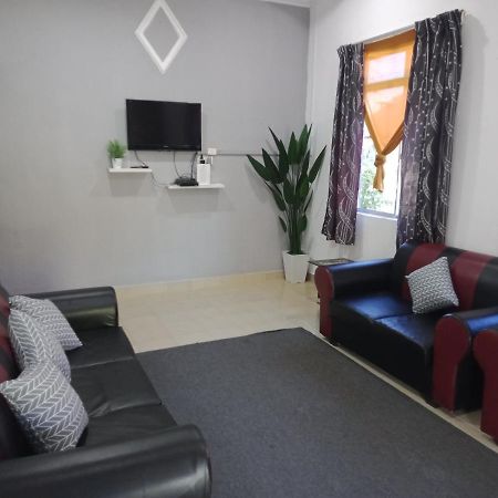 Homestay Tok Abah Kuala Besut Exterior photo